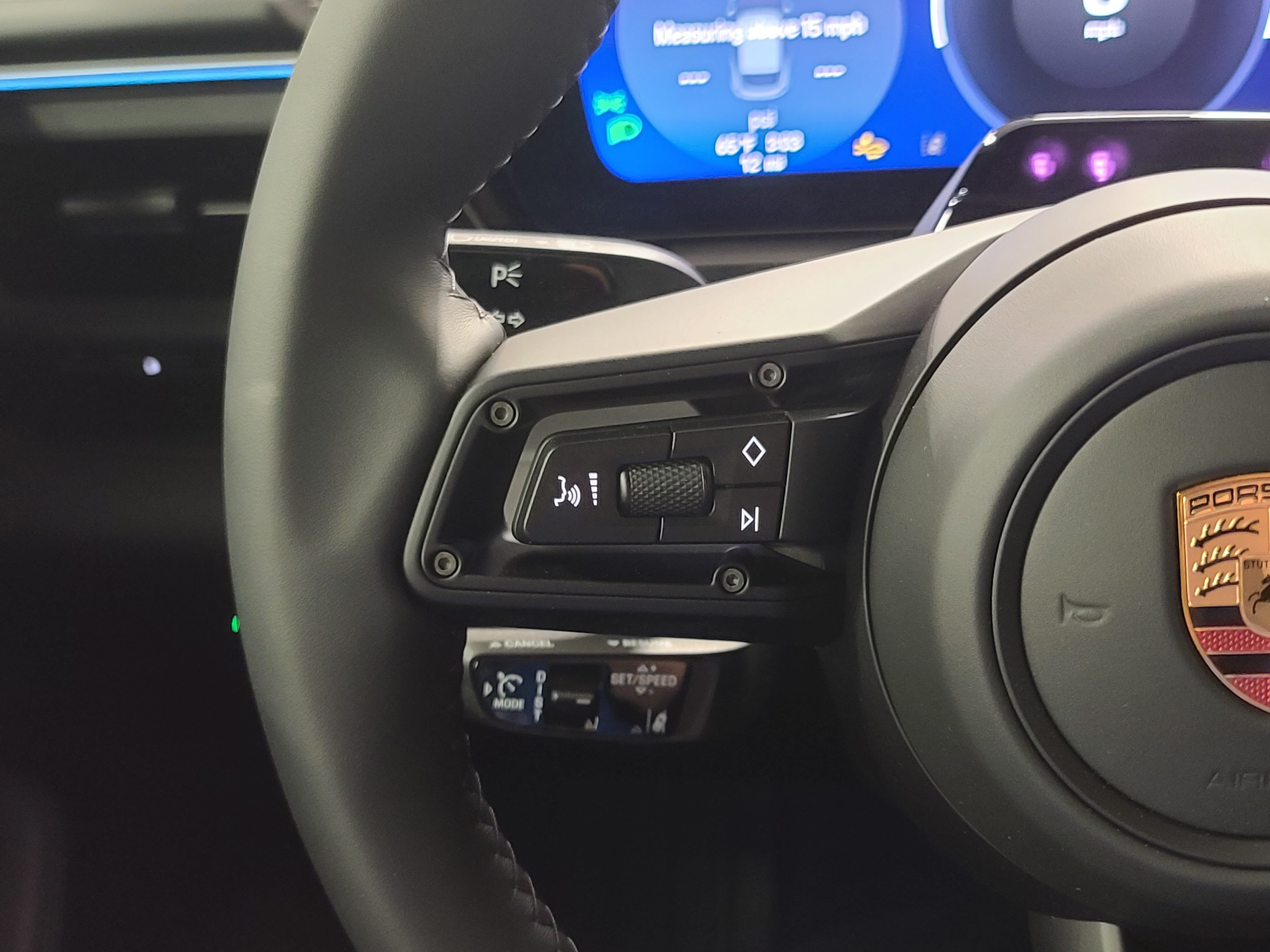 New 2026 Porsche Macan 4 Electric AWD/4WD image 17