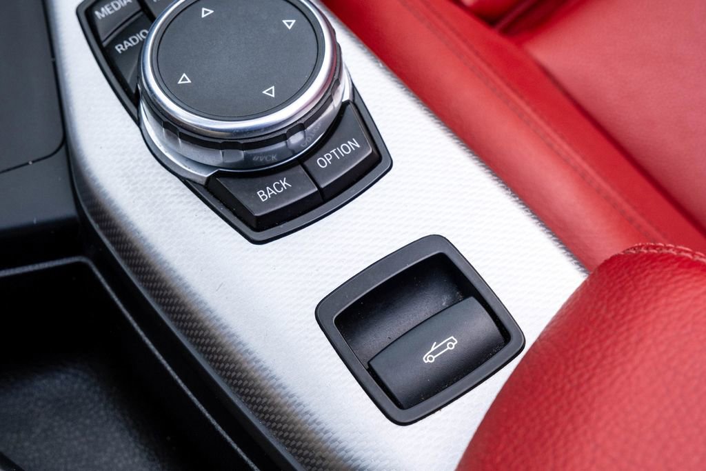 Used 2016 BMW M235i xDrive M235i xDrive w/ Technology Package image 17