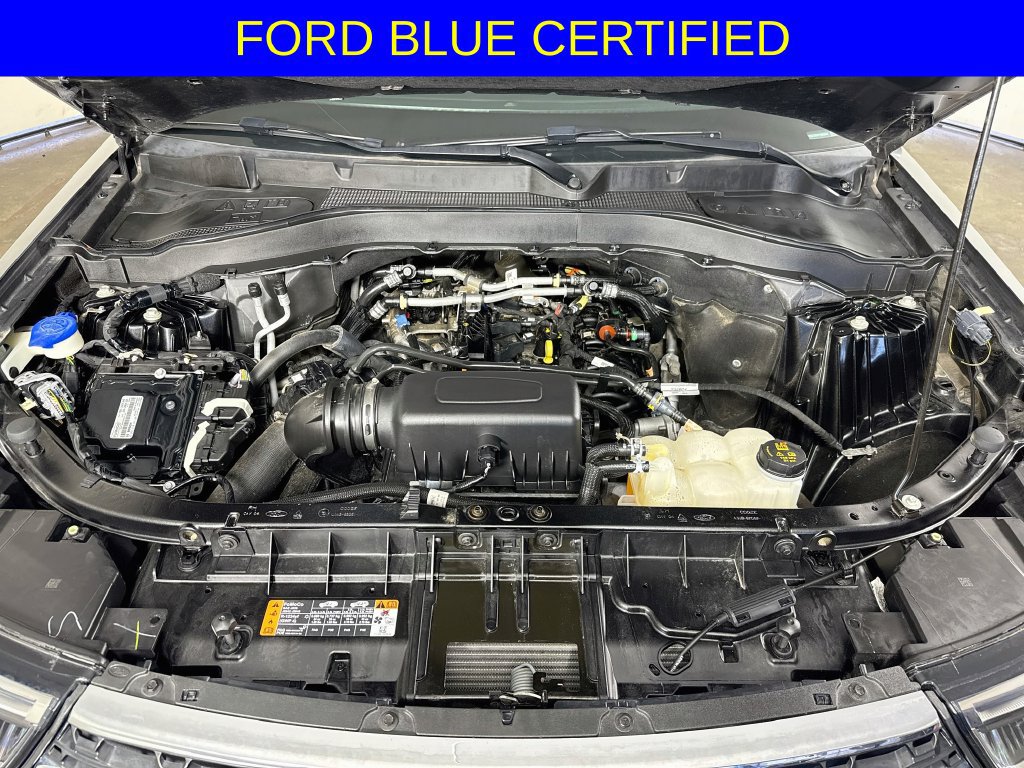 Certified 2023 Ford Explorer XLT w/ Equipment Group 202A RWD image 33