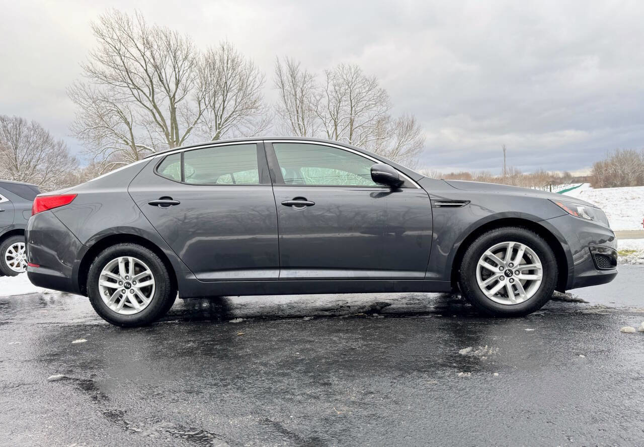 Used 2011 Kia Optima LX image 4