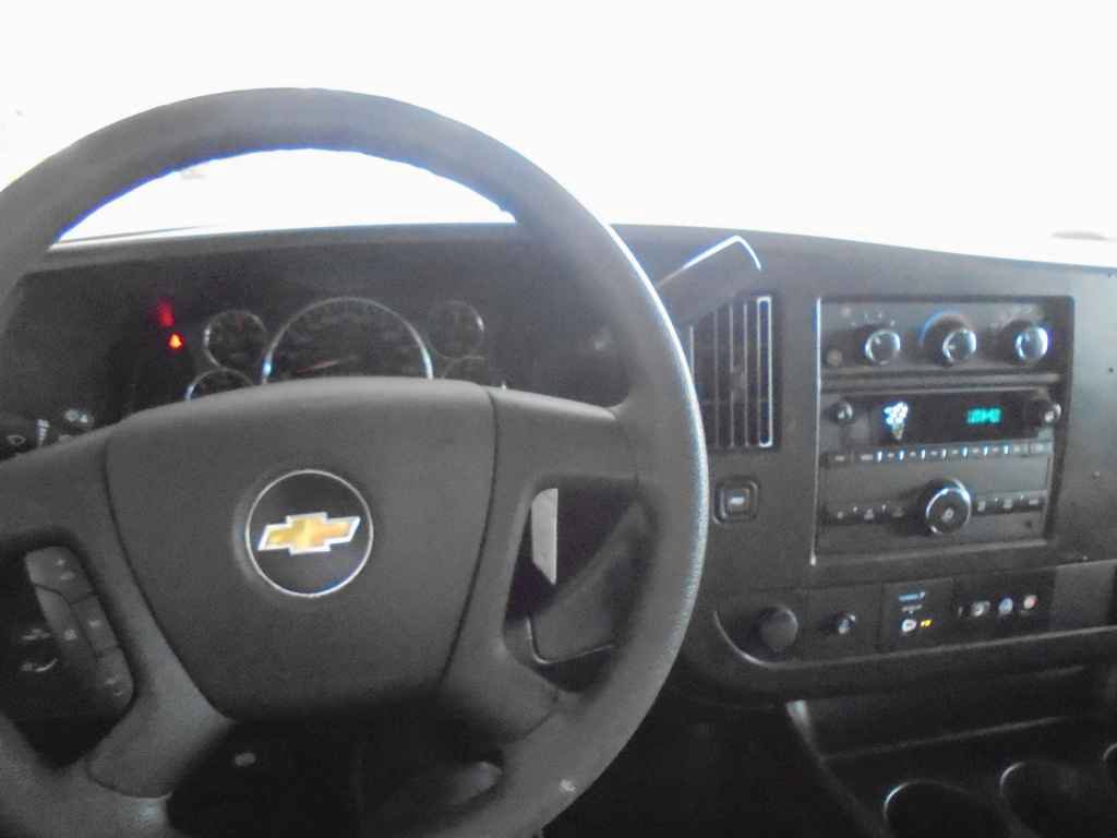 Used 2021 Chevrolet Express 2500 w/ Driver Convenience Package RWD image 6
