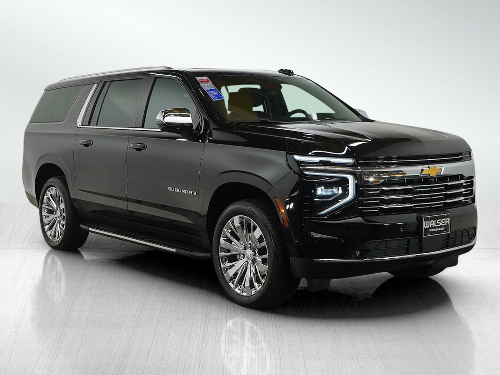 Used 2025 Chevrolet Suburban Premier image 7