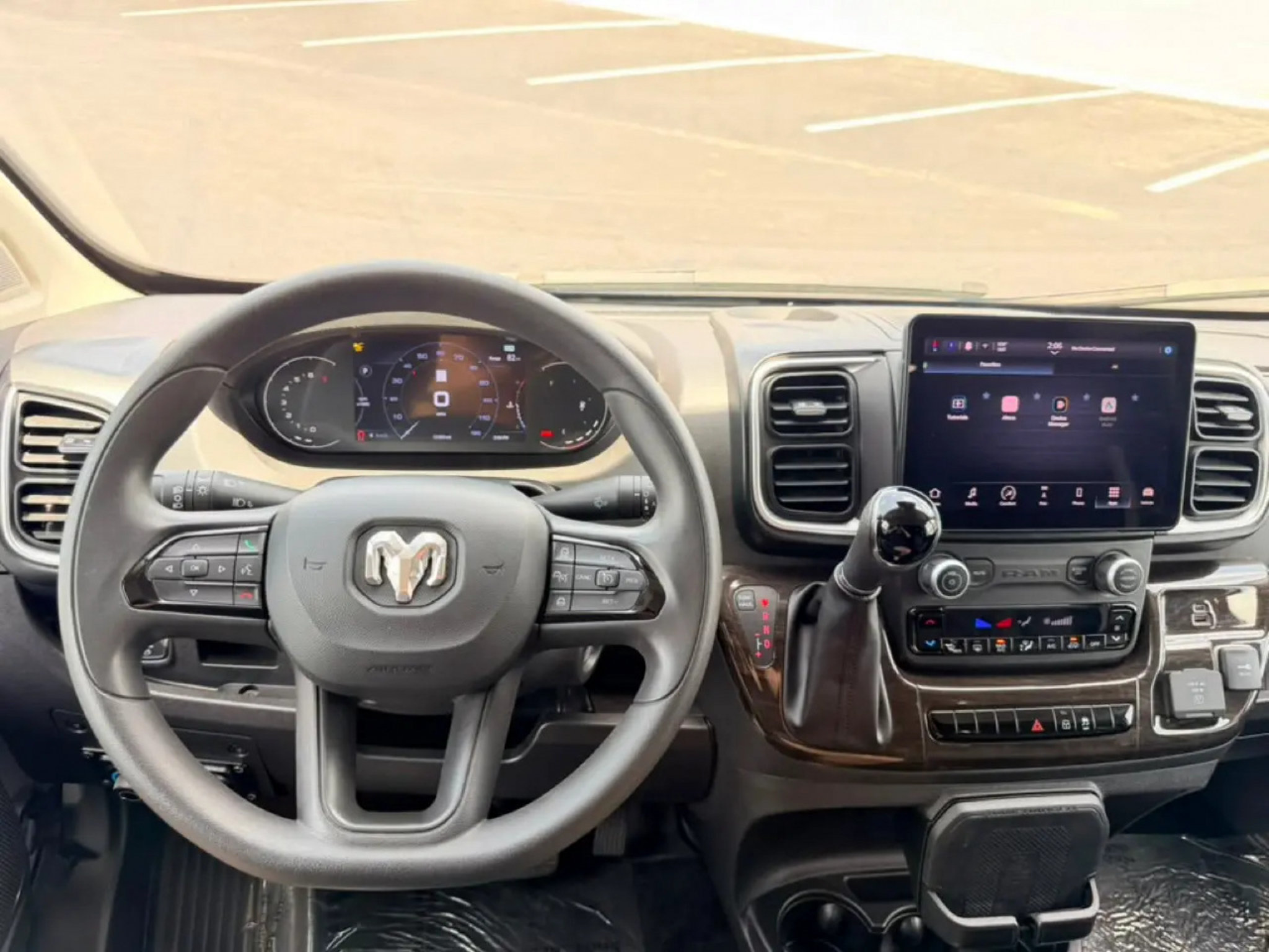 Used 2023 RAM ProMaster 2500 w/ Premium Convenience Group (B) FWD image 11