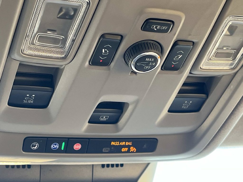 Used 2022 Cadillac Escalade Premium Luxury Platinum AWD/4WD image 42