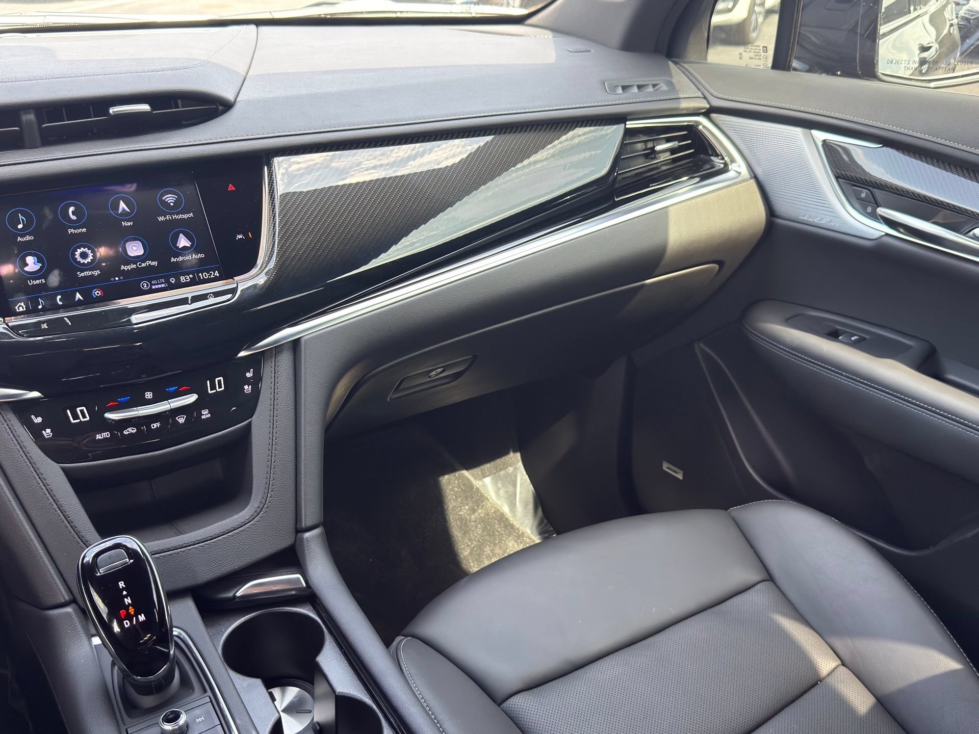 Used 2025 Cadillac XT6 Sport w/ Technology Package AWD/4WD image 31