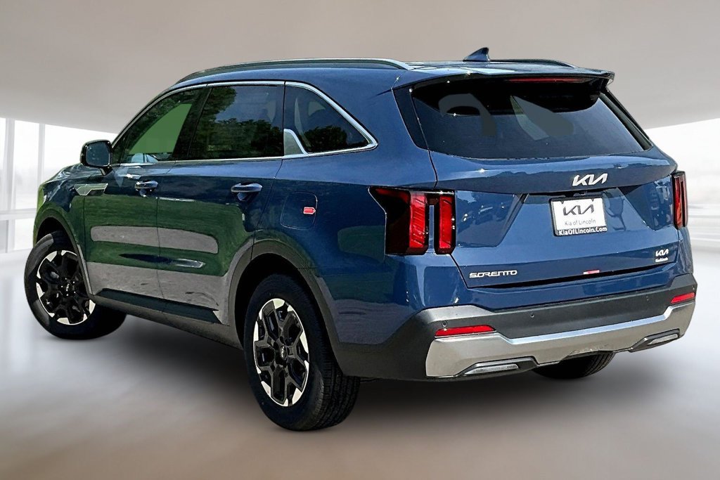 New 2026 Kia Sorento S w/ S Panoramic Sunroof Package FWD image 3