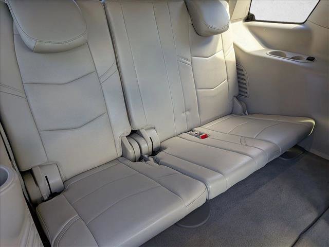 Used 2019 Cadillac Escalade Premium Luxury image 24