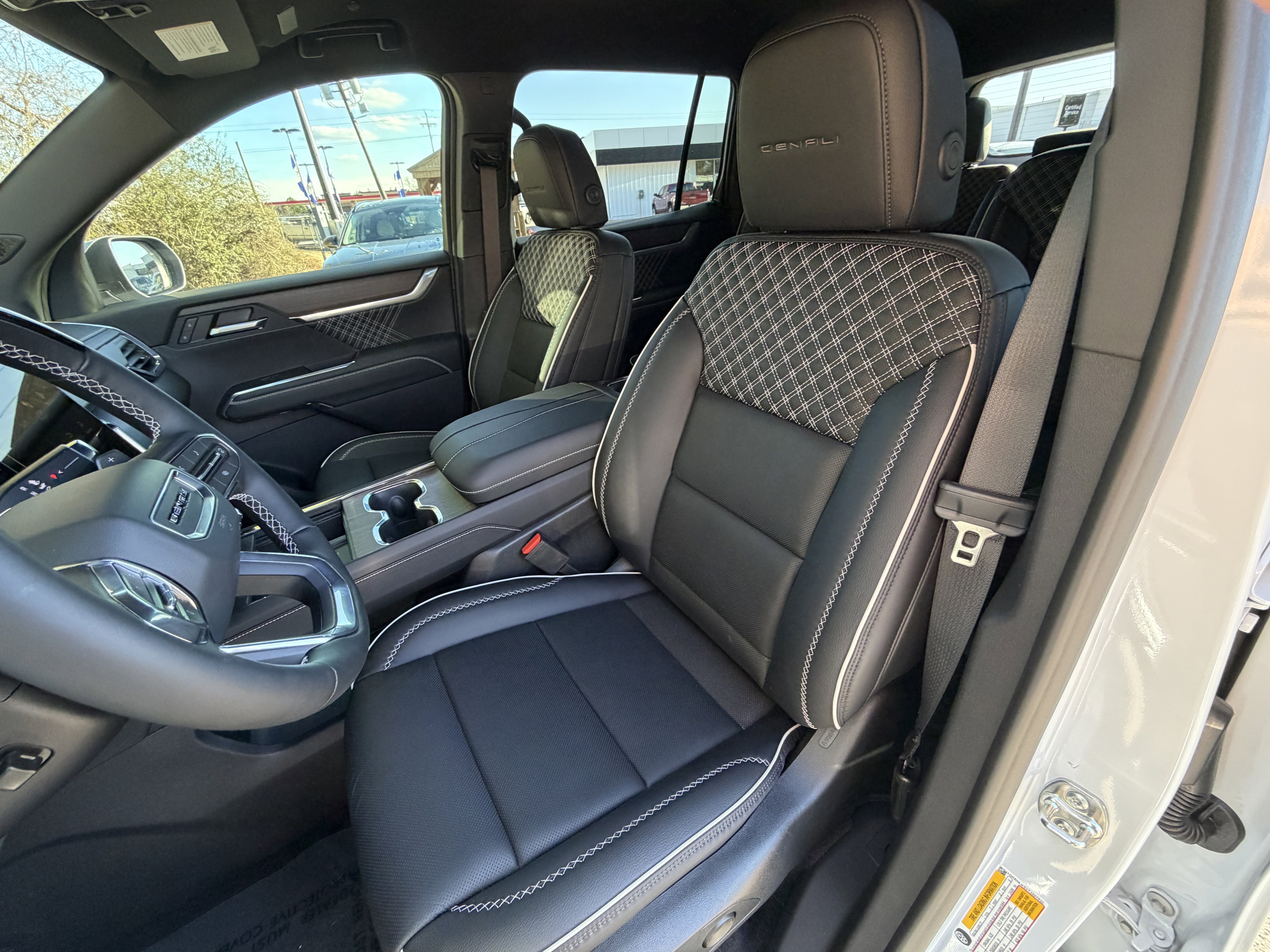 New 2026 GMC Acadia Denali w/ Super Cruise Package image 16