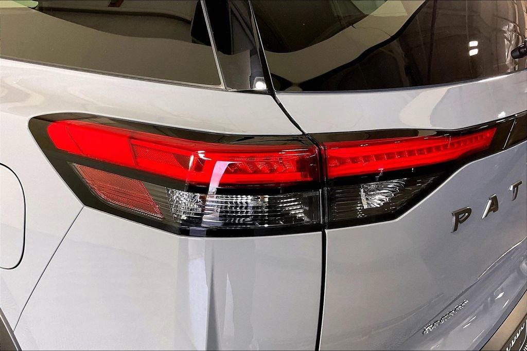 New 2026 Nissan Pathfinder Platinum w/ Cargo Package image 38