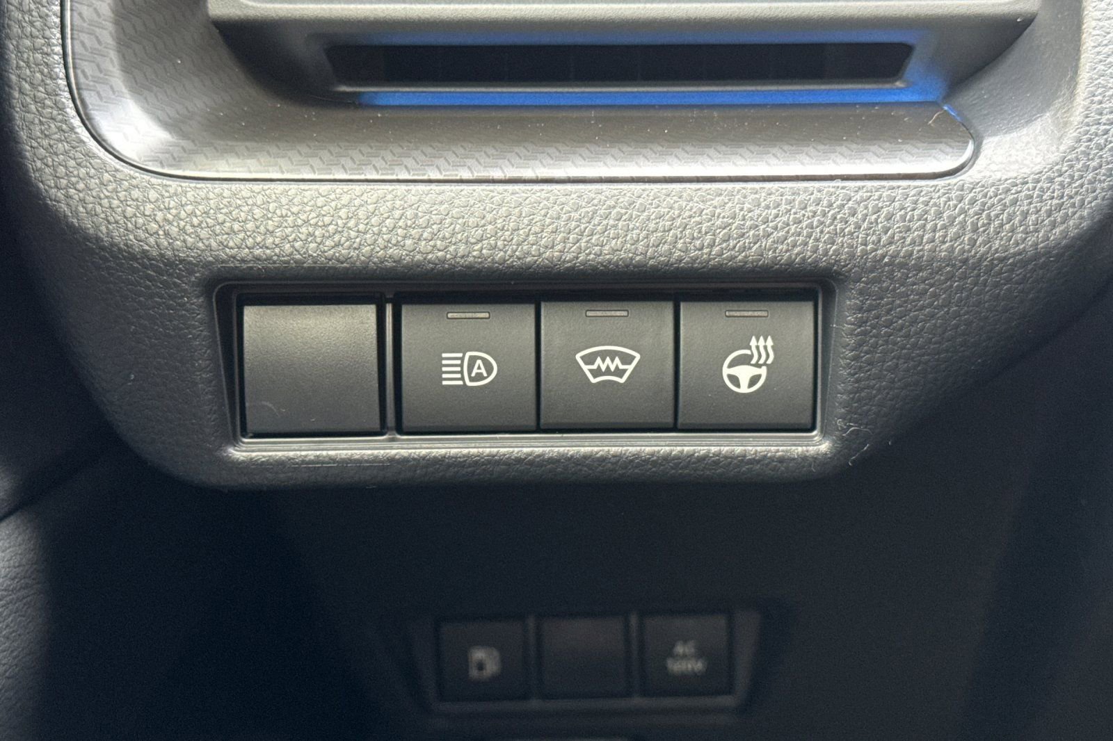 New 2026 Toyota Prius Plug-In Hybrid image 29