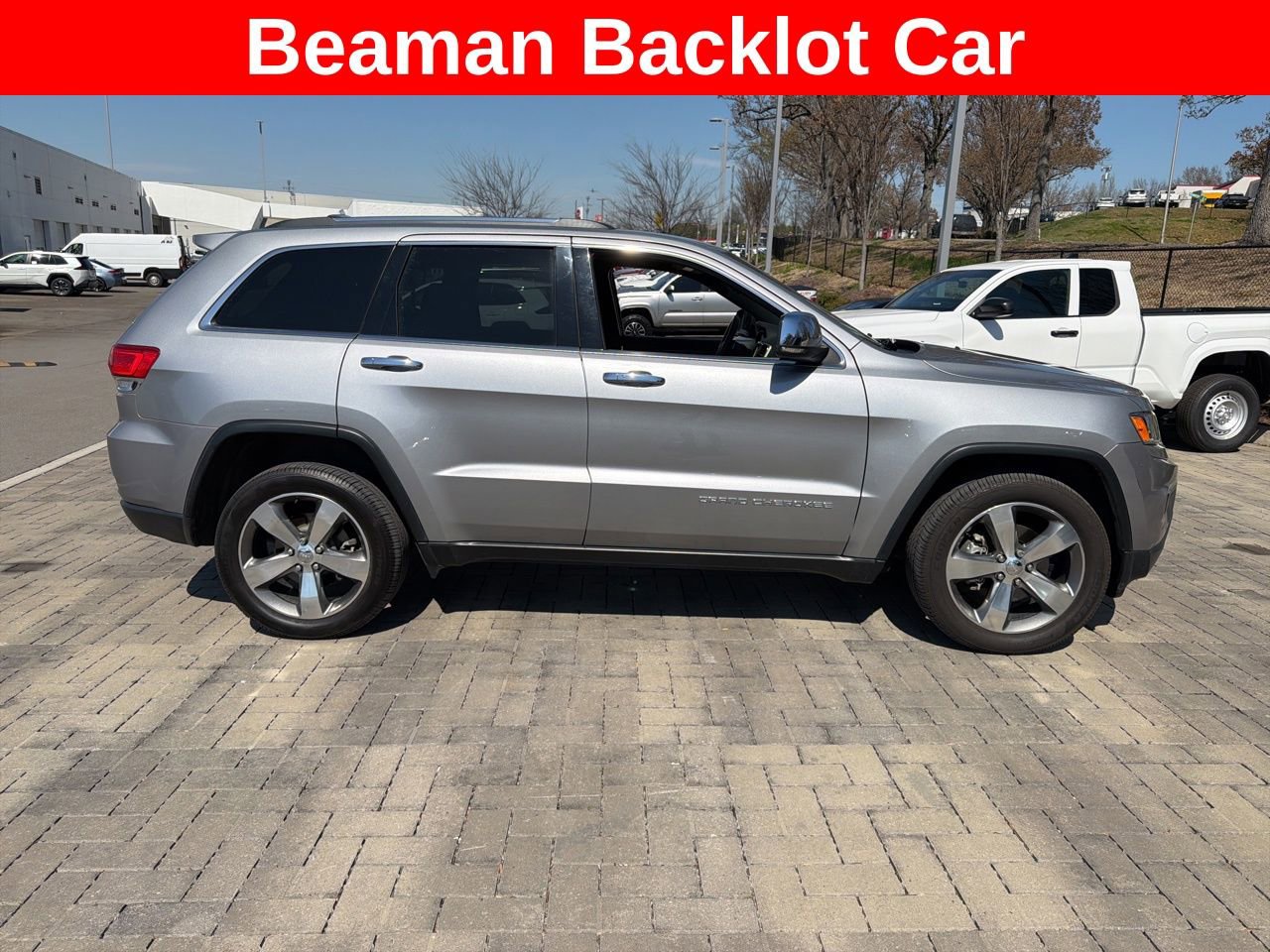 Used 2015 Jeep Grand Cherokee Limited w/ Trailer Tow Group IV image 3