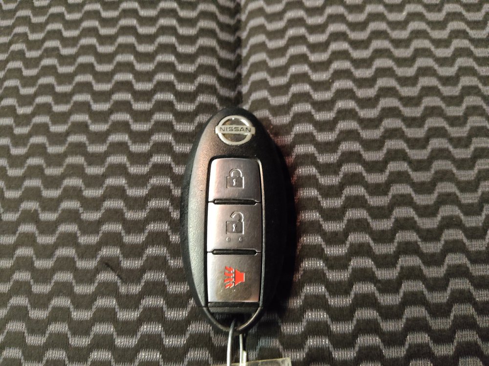 Used 2017 Nissan Juke S FWD image 32
