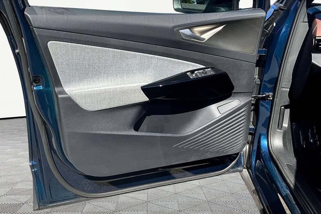 Used 2023 Volkswagen ID.4 Pro RWD image 19