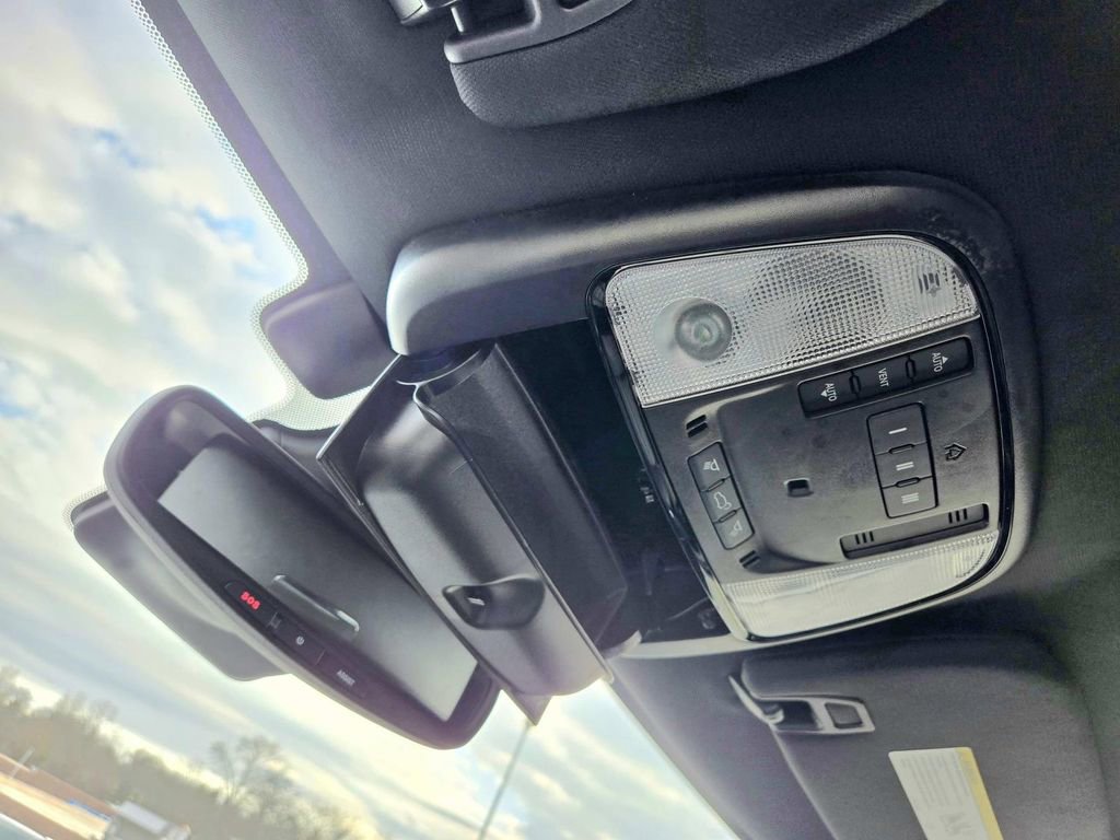 Used 2022 Dodge Durango GT image 35