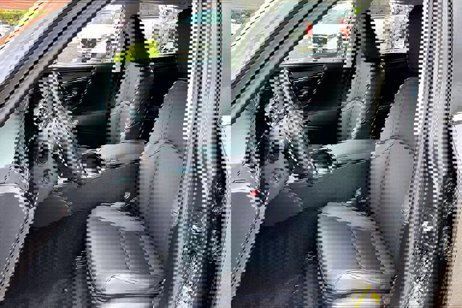 Used 2025 Lexus ES 350 w/ Premium Package image 8