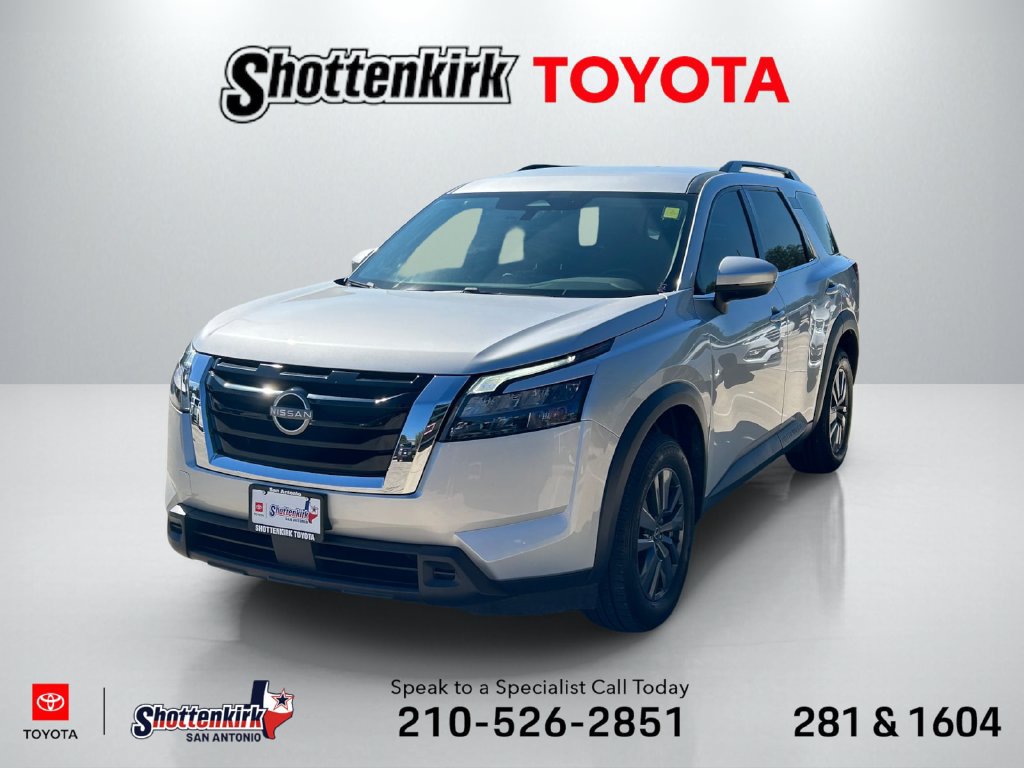 Used 2023 Nissan Pathfinder SV