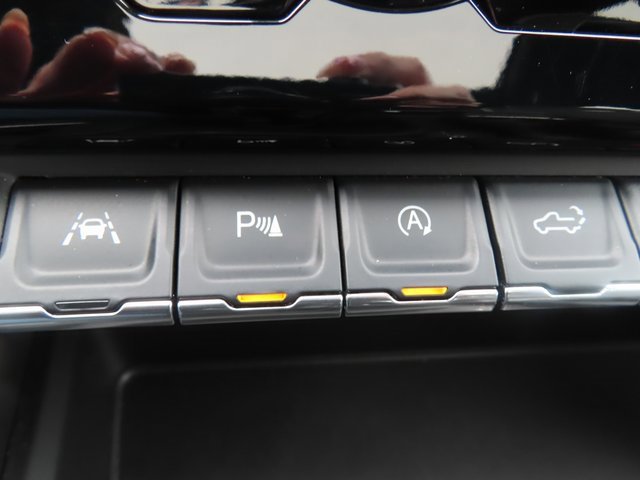 Used 2024 GMC Sierra 1500 AT4X image 32