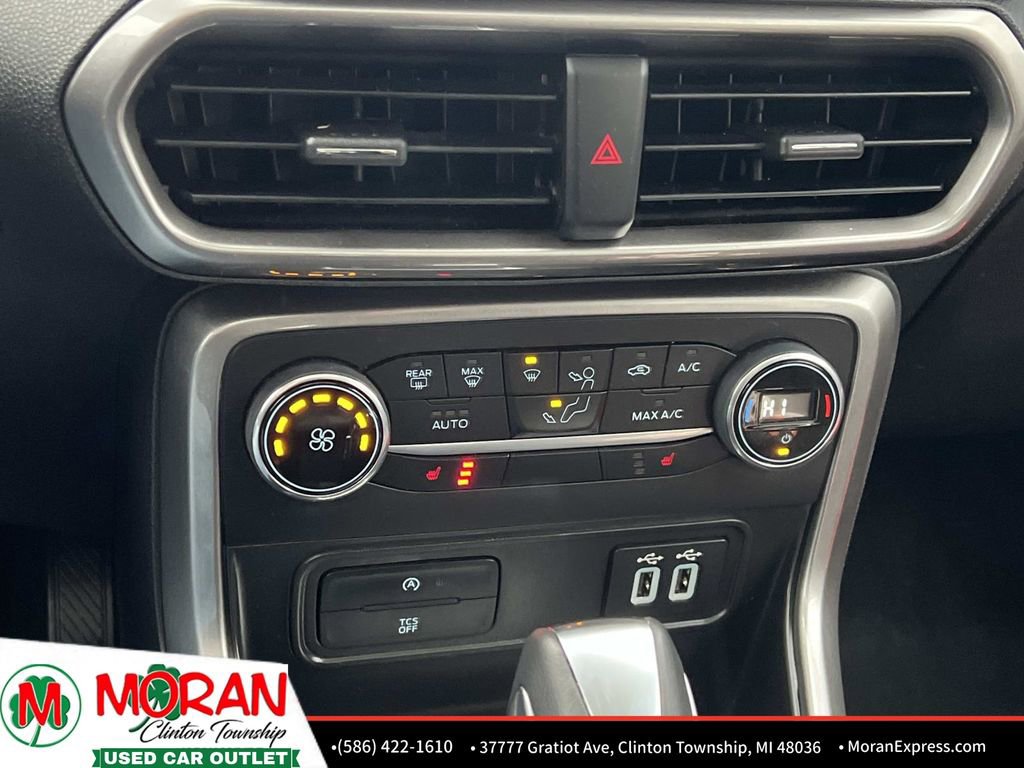 Used 2022 Ford EcoSport SE w/ SE Convenience Package image 22