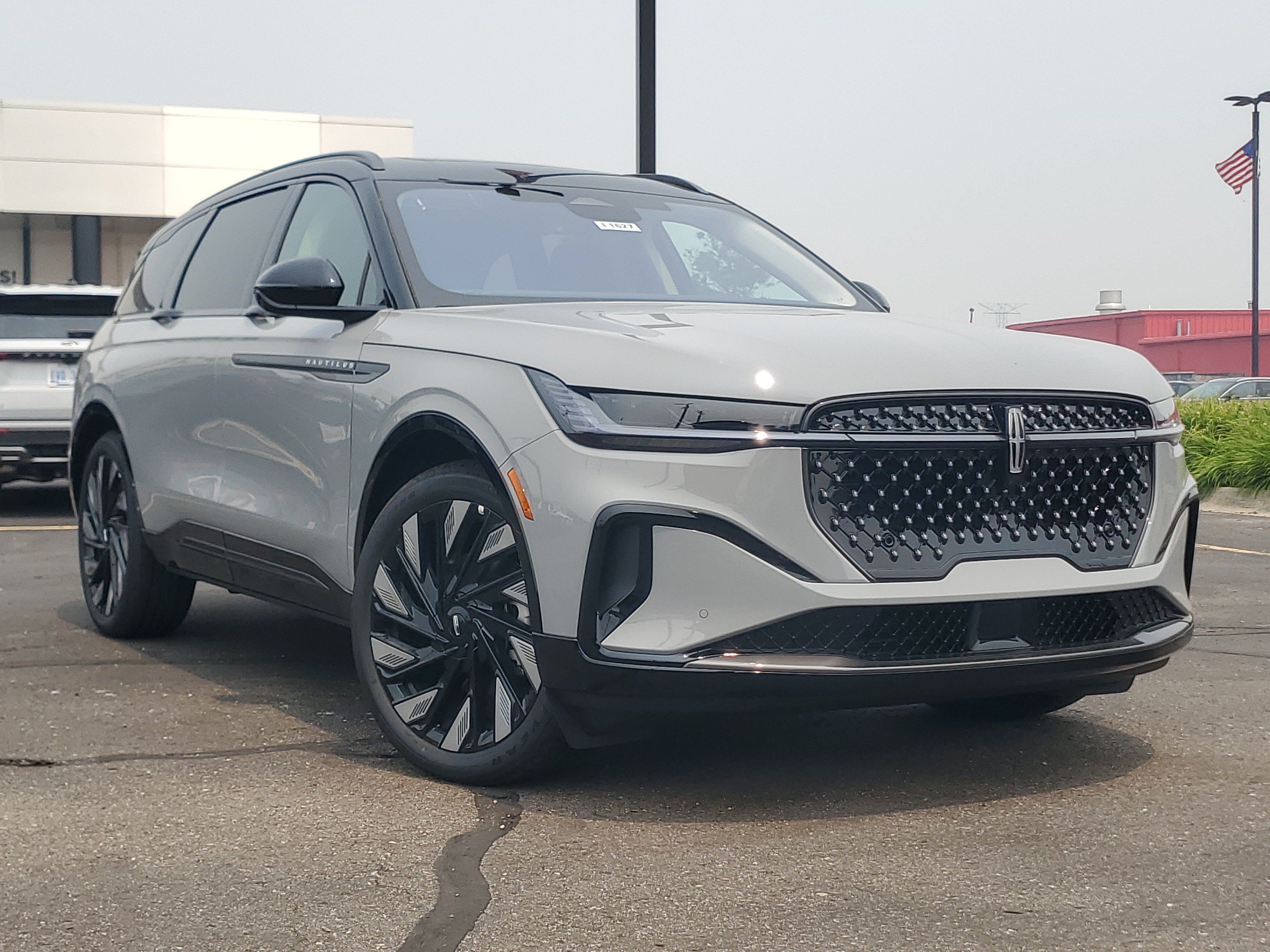New 2026 Lincoln Nautilus Reserve AWD/4WD image 1