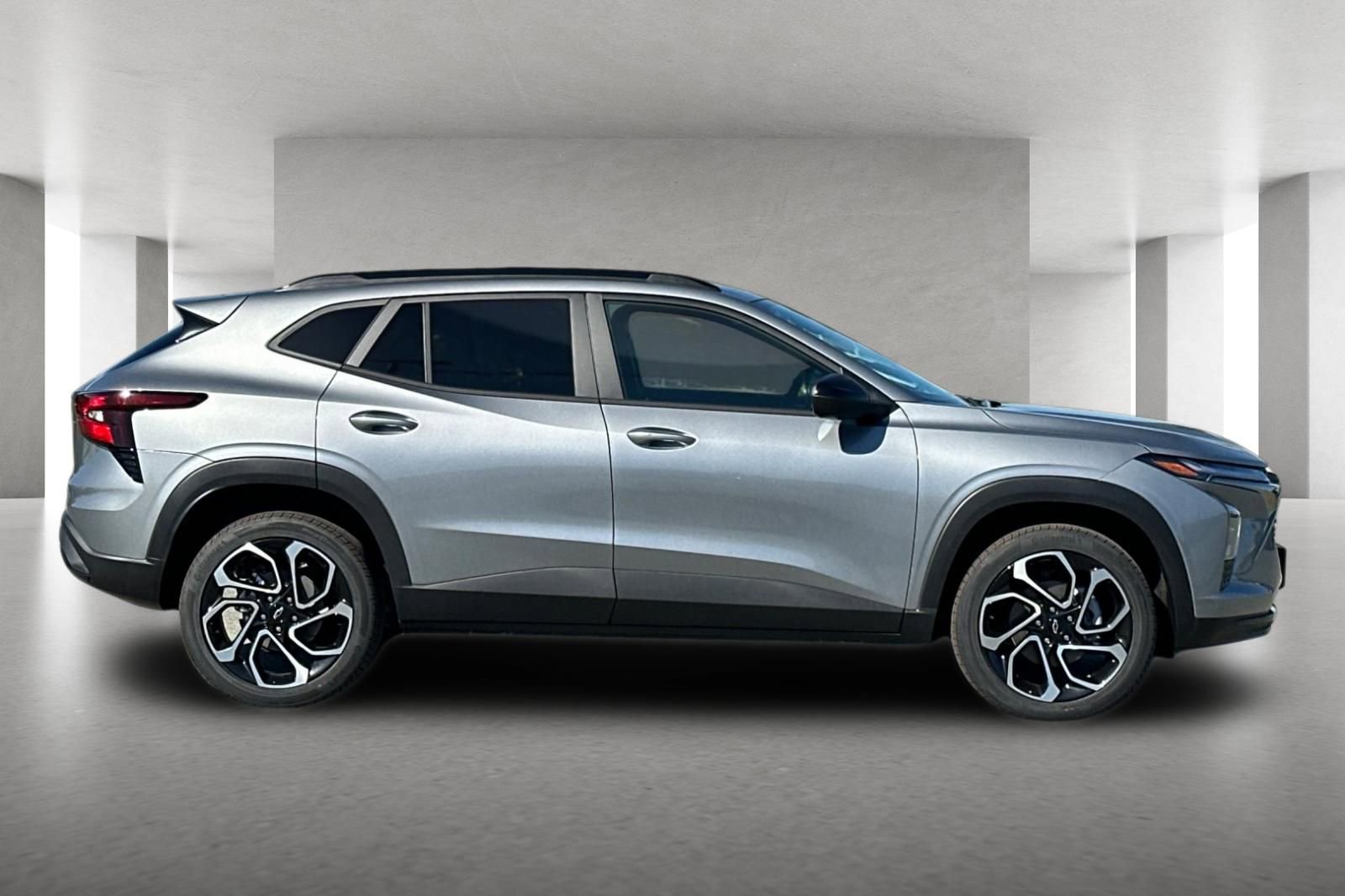 New 2026 Chevrolet Trax RS w/ Driver Confidence Package image 3