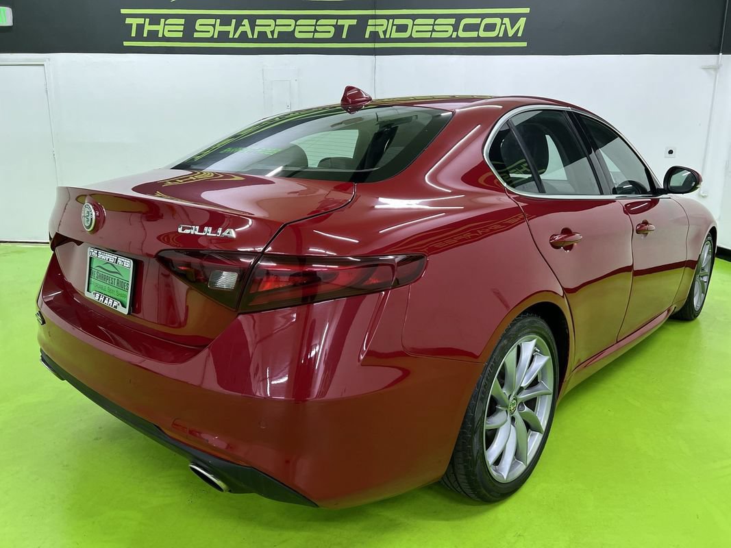 Used 2019 Alfa Romeo Giulia RWD image 10