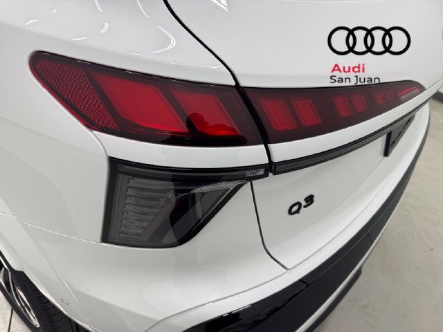 New 2026 Audi Q3 quattro 2.0T AWD/4WD image 11