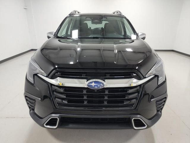 Used 2023 Subaru Ascent Touring image 9