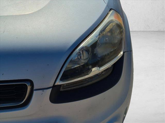 Used 2013 Kia Soul + w/ Audio Pkg FWD image 9