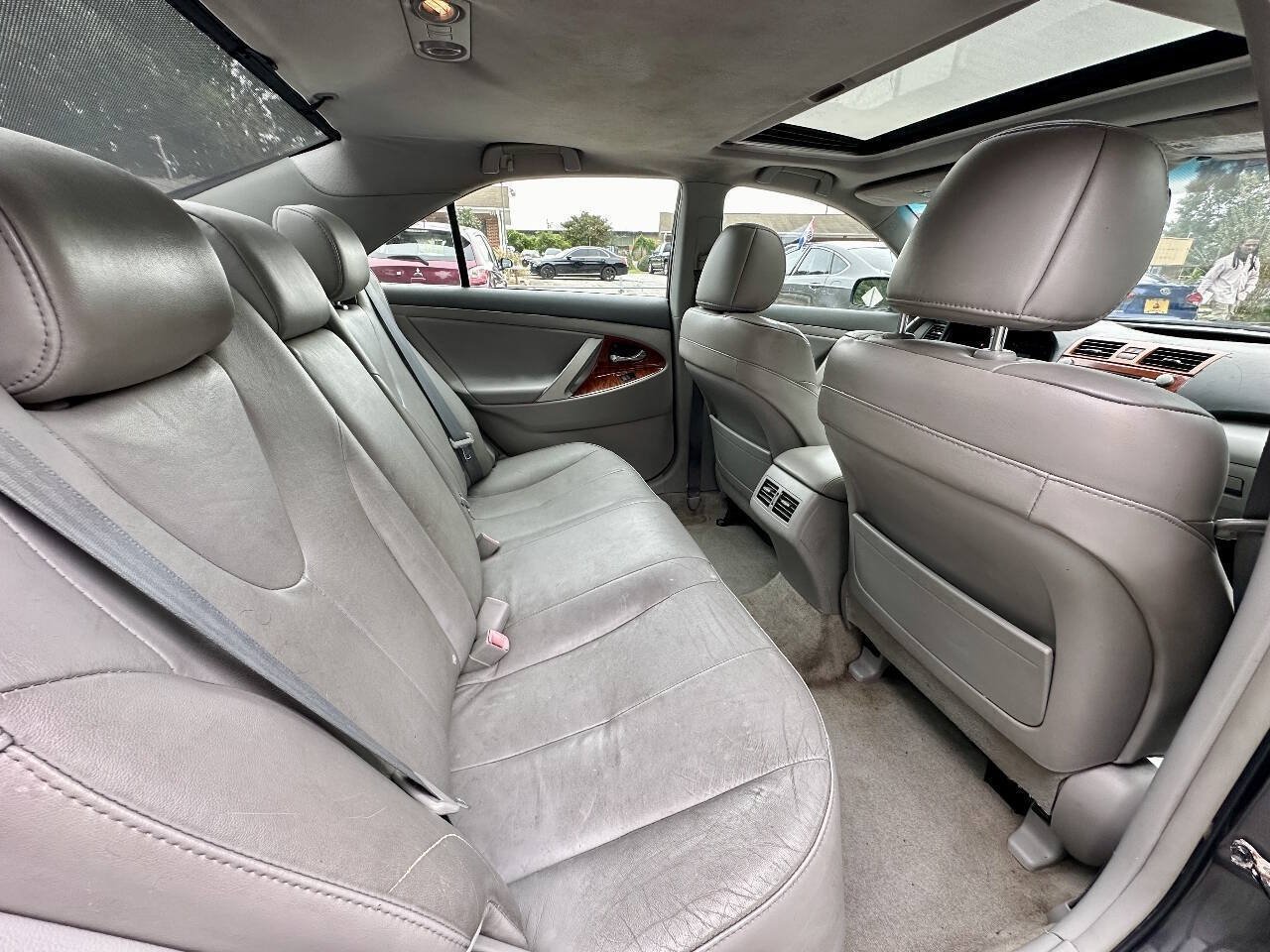 Used 2009 Toyota Camry XLE FWD image 16