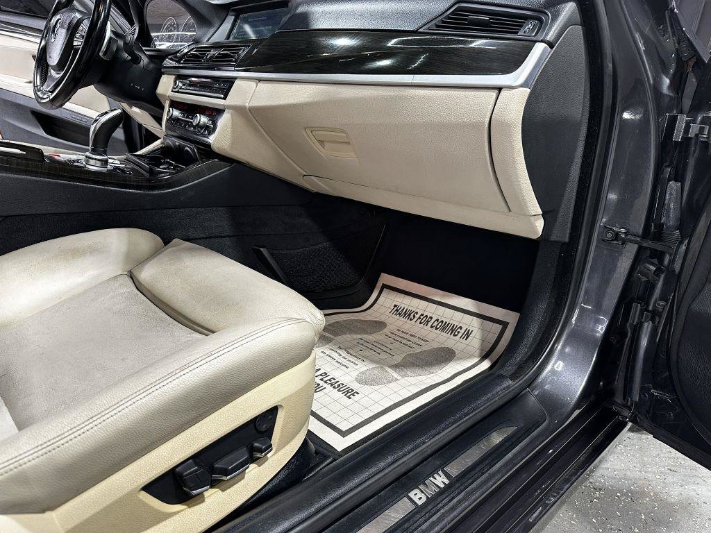 Used 2011 BMW 535i Sedan RWD image 44