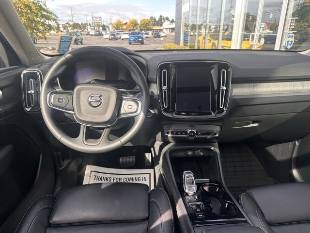 Used 2023 Volvo XC40 B5 Plus w/ Driver Assist Package image 11