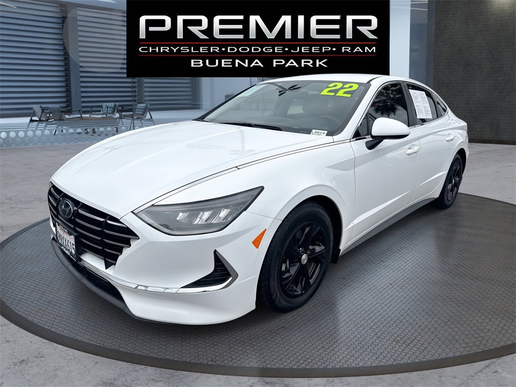 Used 2022 Hyundai Sonata SE image 1