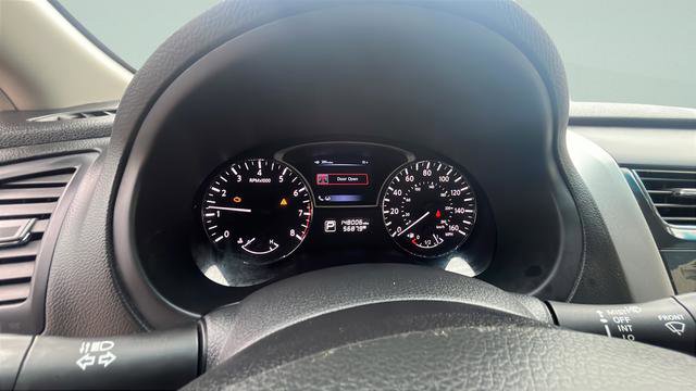 Used 2013 Nissan Altima 2.5 SL w/ Technology Pkg image 12