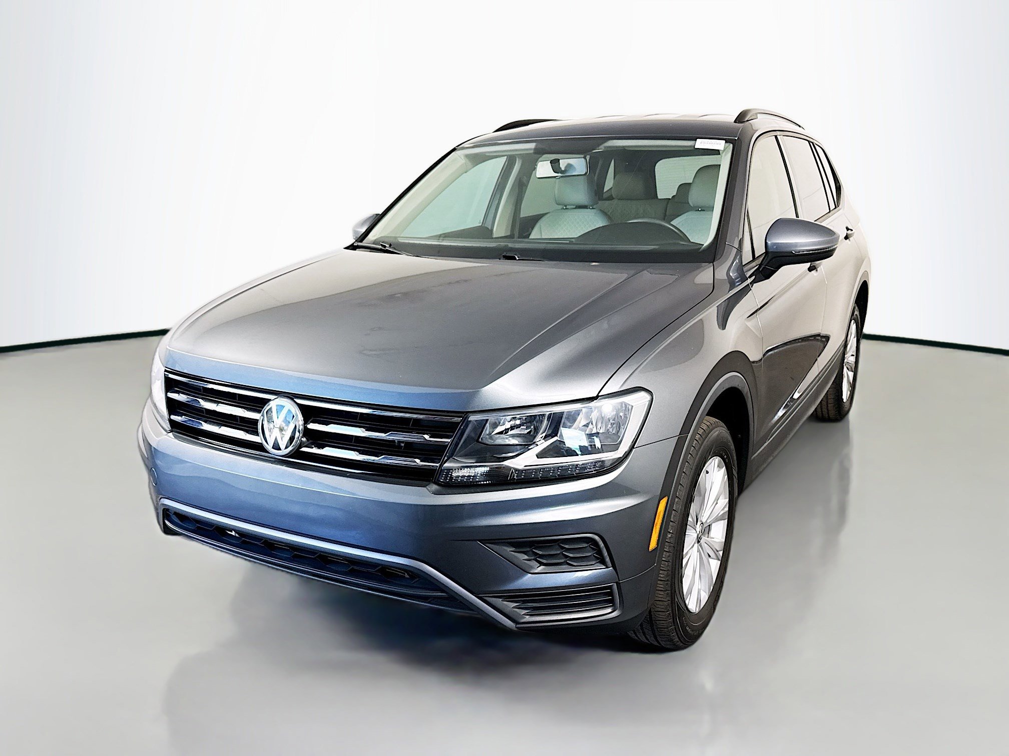 Used 2020 Volkswagen Tiguan S image 4