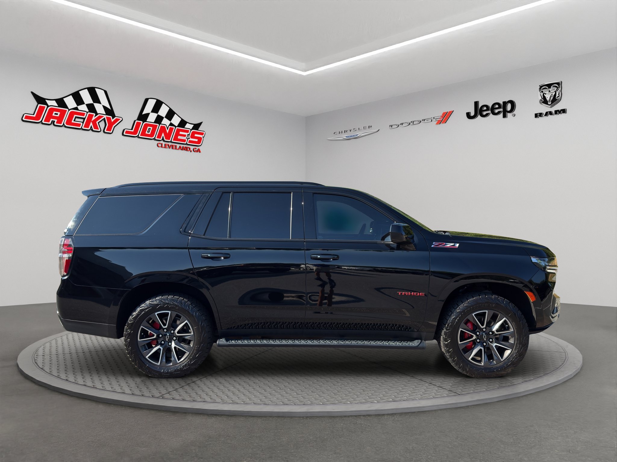 Used 2022 Chevrolet Tahoe Z71 AWD/4WD image 11