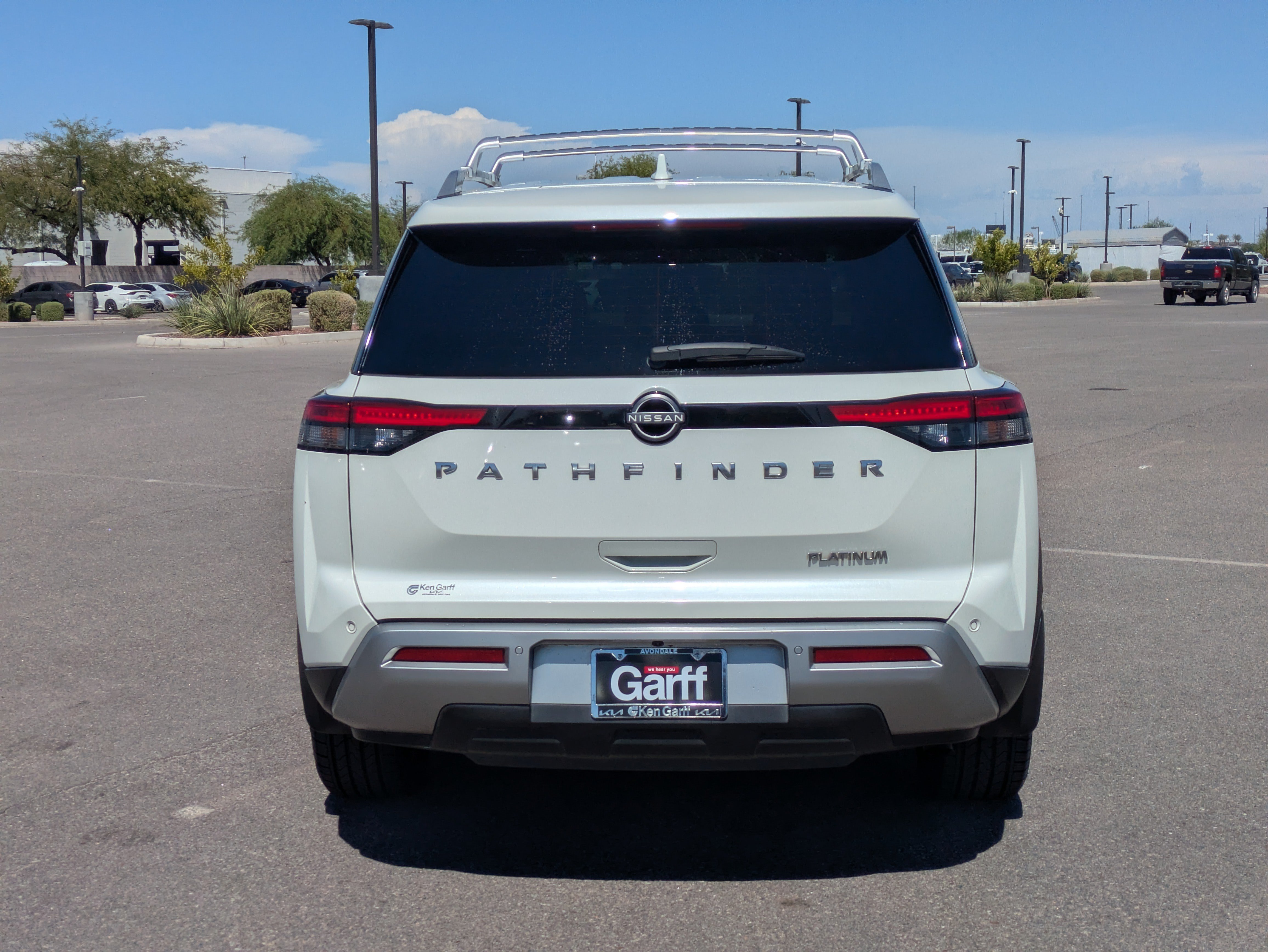 Used 2023 Nissan Pathfinder Platinum w/ Cargo Package FWD image 4