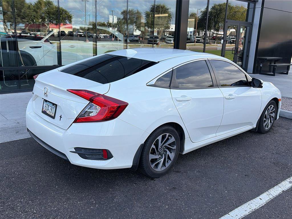 Used 2018 Honda Civic EX image 3