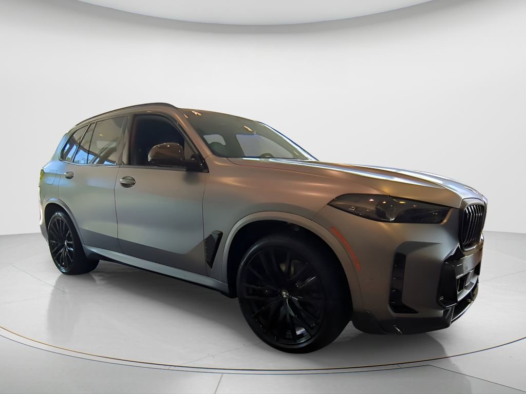 New 2026 BMW X5 xDrive40i w/ M Sport Package image 3