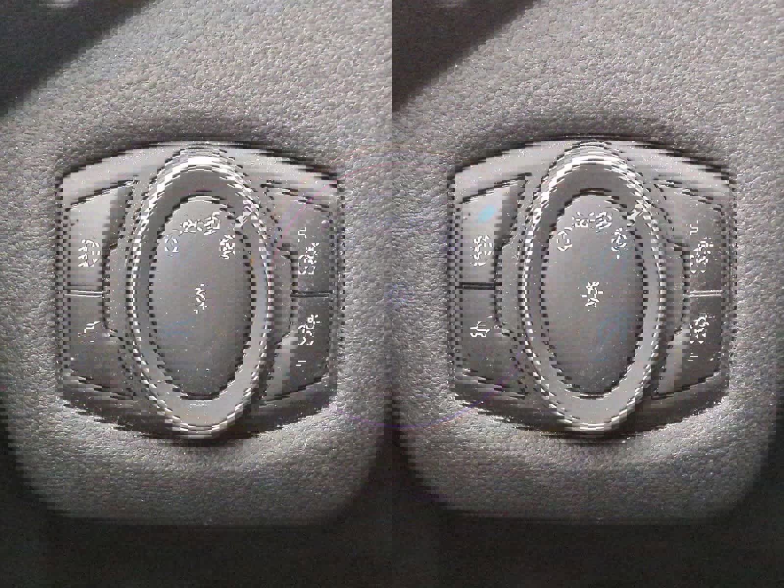 Used 2018 Ford Escape SE image 28