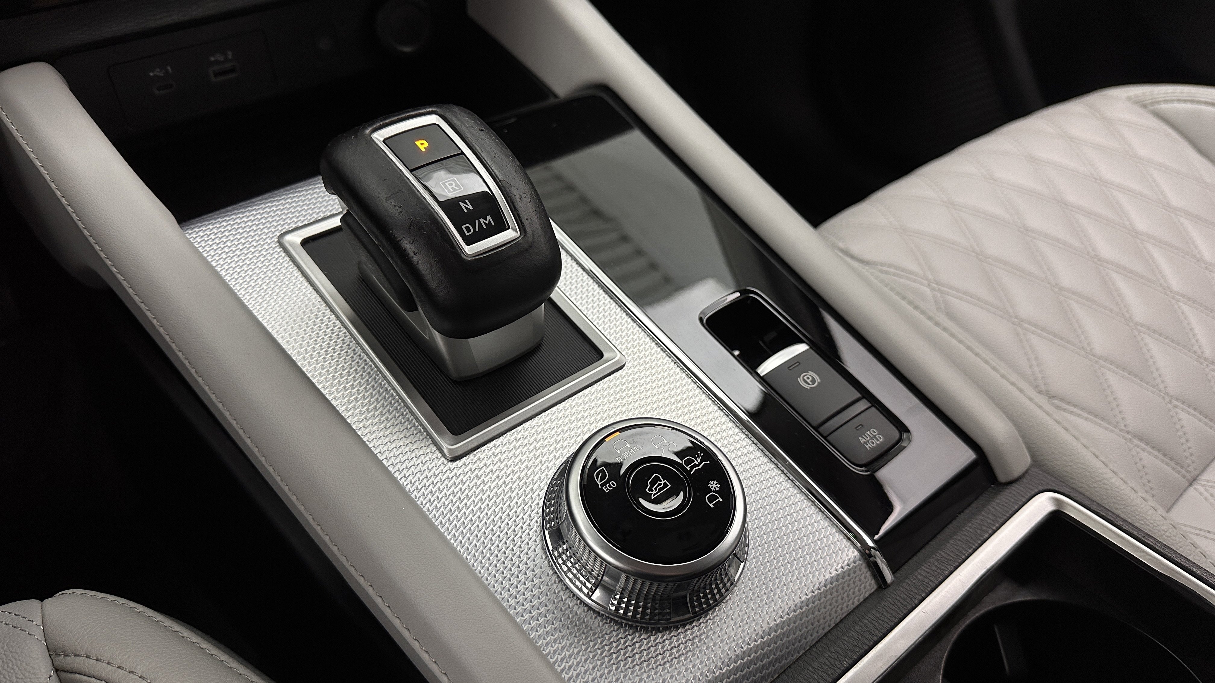 Used 2024 Mitsubishi Outlander SEL FWD image 16