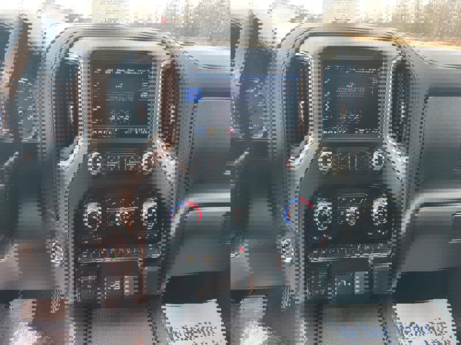 Used 2023 GMC Sierra 2500 Denali w/ Technology Package image 12