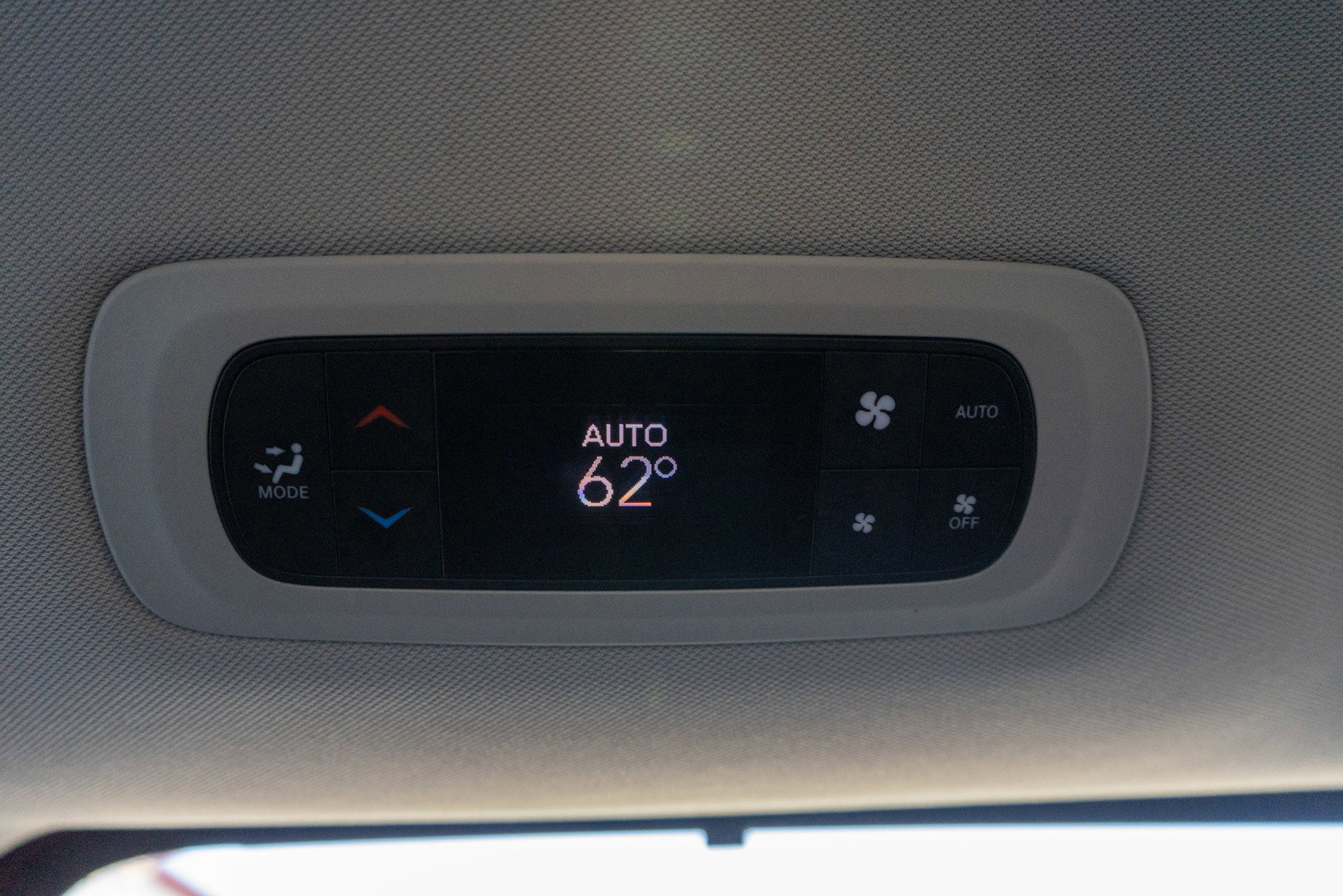 Used 2018 Chrysler Pacifica Touring-L FWD image 30