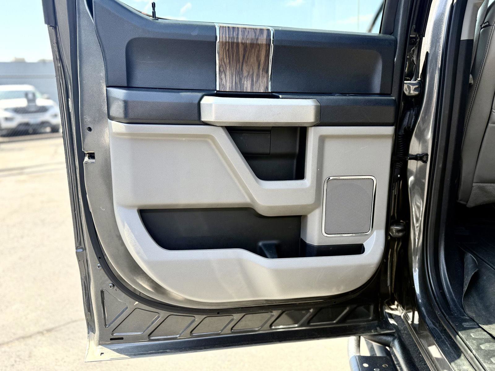 Used 2020 Ford F150 Lariat w/ Equipment Group 501A Mid AWD/4WD image 13