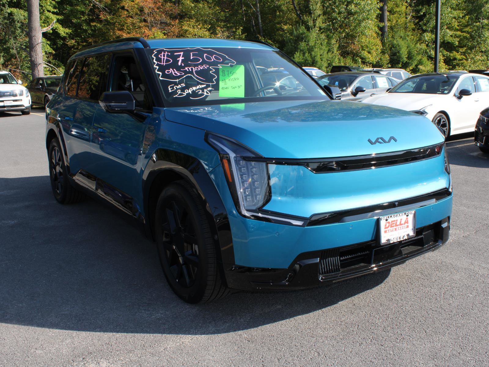 New 2026 Kia EV9 Land w/ Nightfall Edition Package image 3