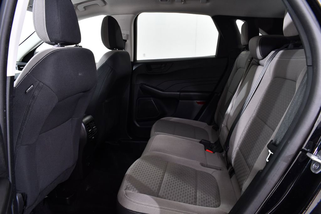 Used 2022 Ford Escape SE w/ SE Sport Appearance Package image 16