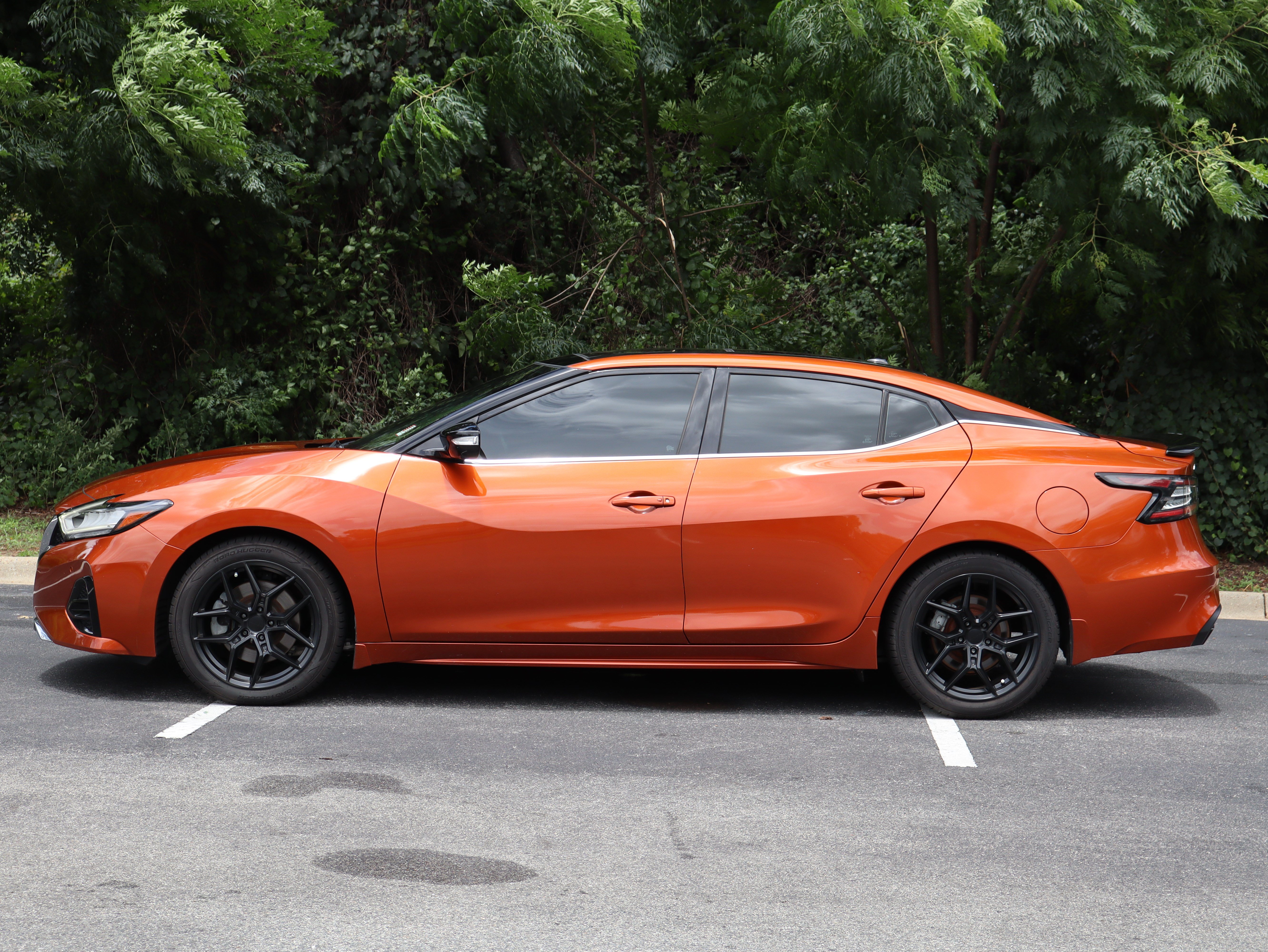 Used 2020 Nissan Maxima SR w/ Sport Mat Group FWD image 9