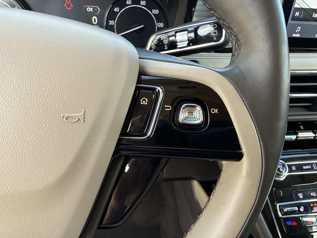 Certified 2020 Lincoln Corsair AWD w/ Premium Package image 30