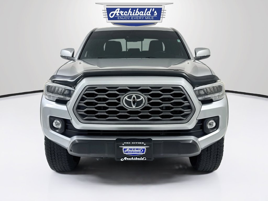 Used 2023 Toyota Tacoma TRD Off-Road w/ Technology Package AWD/4WD image 2
