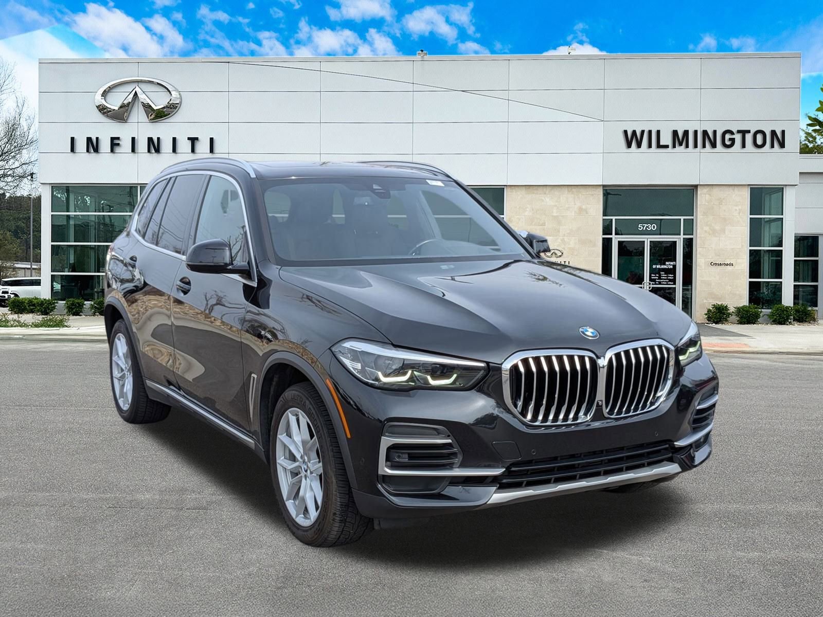 Used 2022 BMW X5 xDrive40i w/ Premium Package image 1