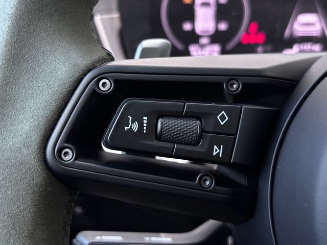 Certified 2026 Porsche Cayenne GTS AWD/4WD image 16